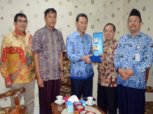 Audiensi Dengan  Bupati Kebumen, Bapak  Ir. H. Fuad Yahya